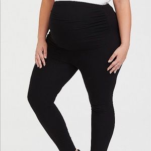{{3 PAIRS}} Torrid Maternity Leggings size 1
